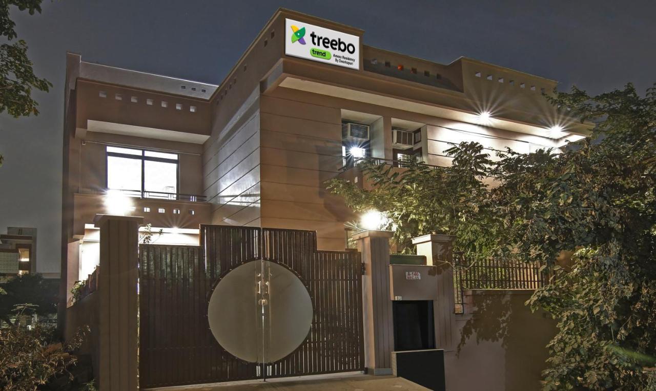 Treebo Trend Amexx Golf Course Road Hotel Gurgaon Bagian luar foto